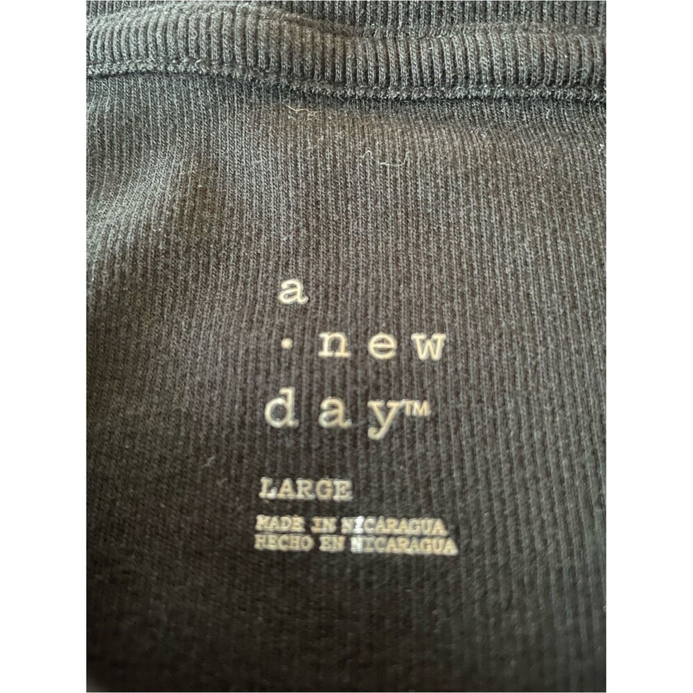 A New Day Black Long Sleeve Crewneck Tee – Size Large - Picture 2 of 2
